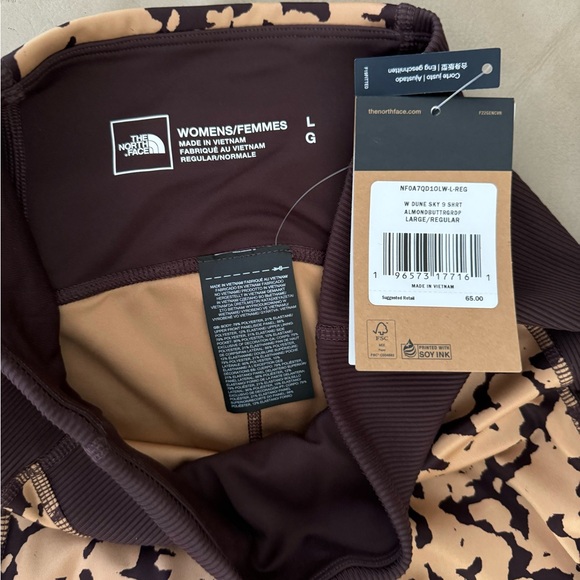 The North Face Women's Dune Sky 9" Tight Short - Picture 9 of 12